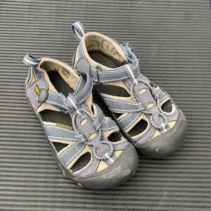 Keen Sandals - kid size 13